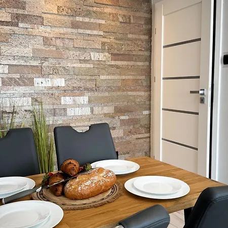 Piastowska Apartmán *